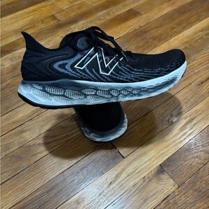 Men’s new balance fresh foam 1080 size 10